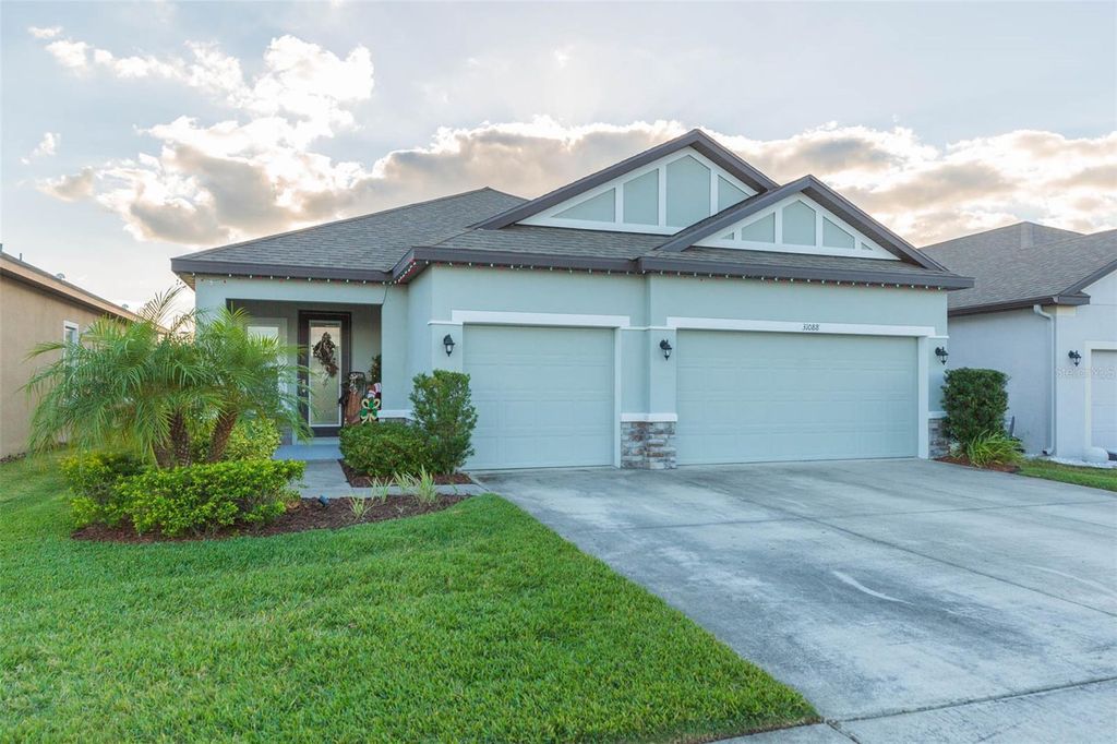 Photo of 31088 Jazz Leaf Place, San Antonio, FL 33576 (MLS # TB8457078)