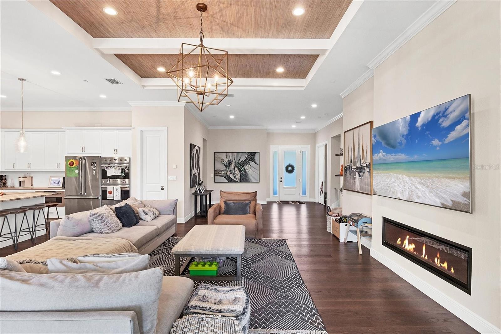 HANSENS SUB OPPOSITE PG IN PB - Residential