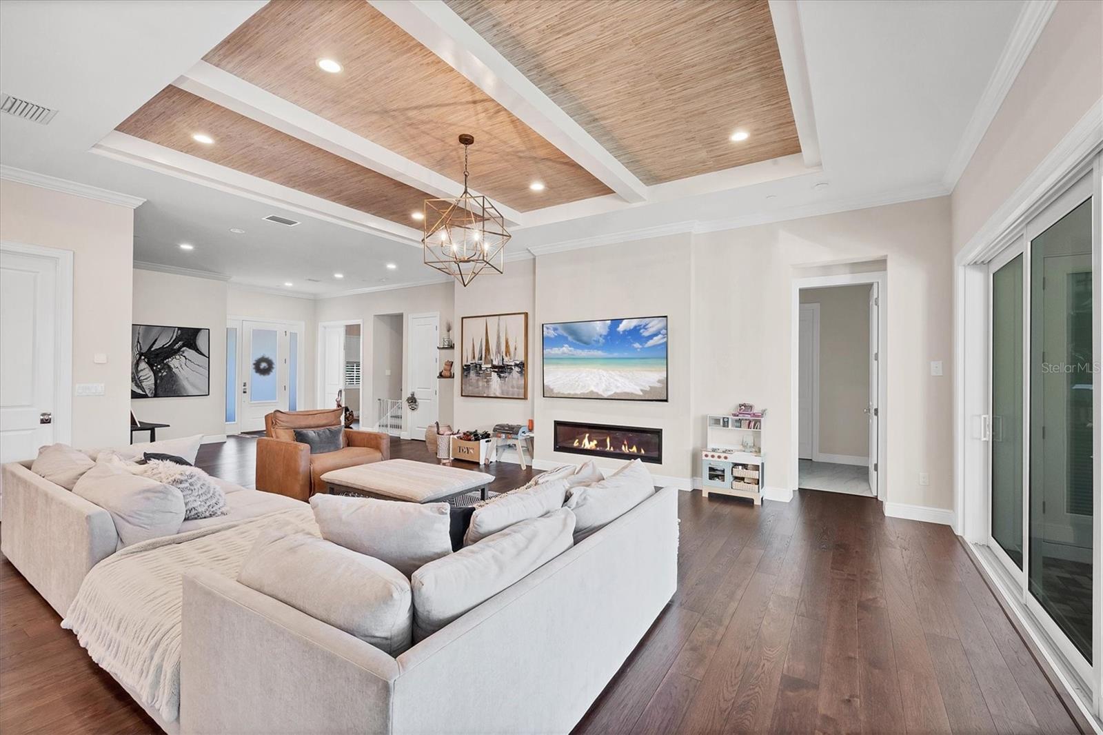 HANSENS SUB OPPOSITE PG IN PB - Residential