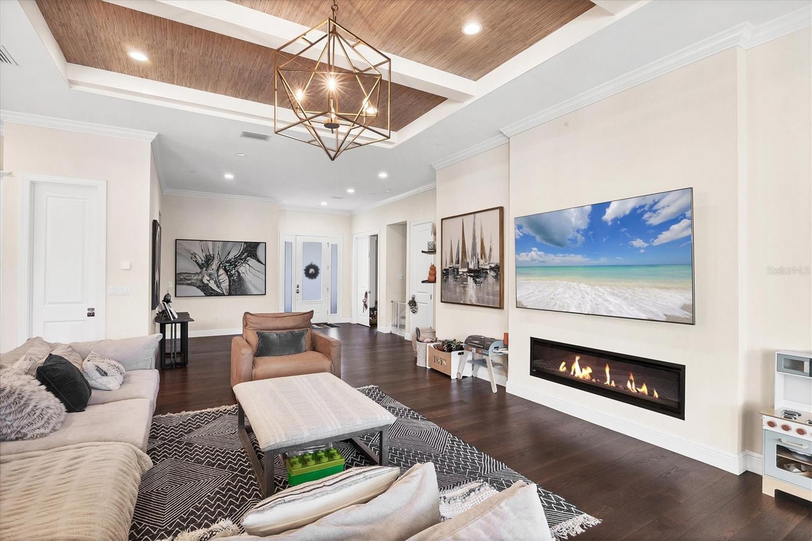 HANSENS SUB OPPOSITE PG IN PB - Residential