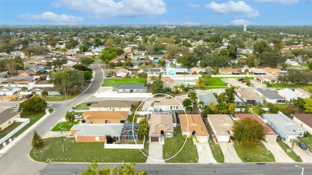 Photo of 6224 W 40th Avenue, Bradenton, FL 34209 (MLS # A4678363)