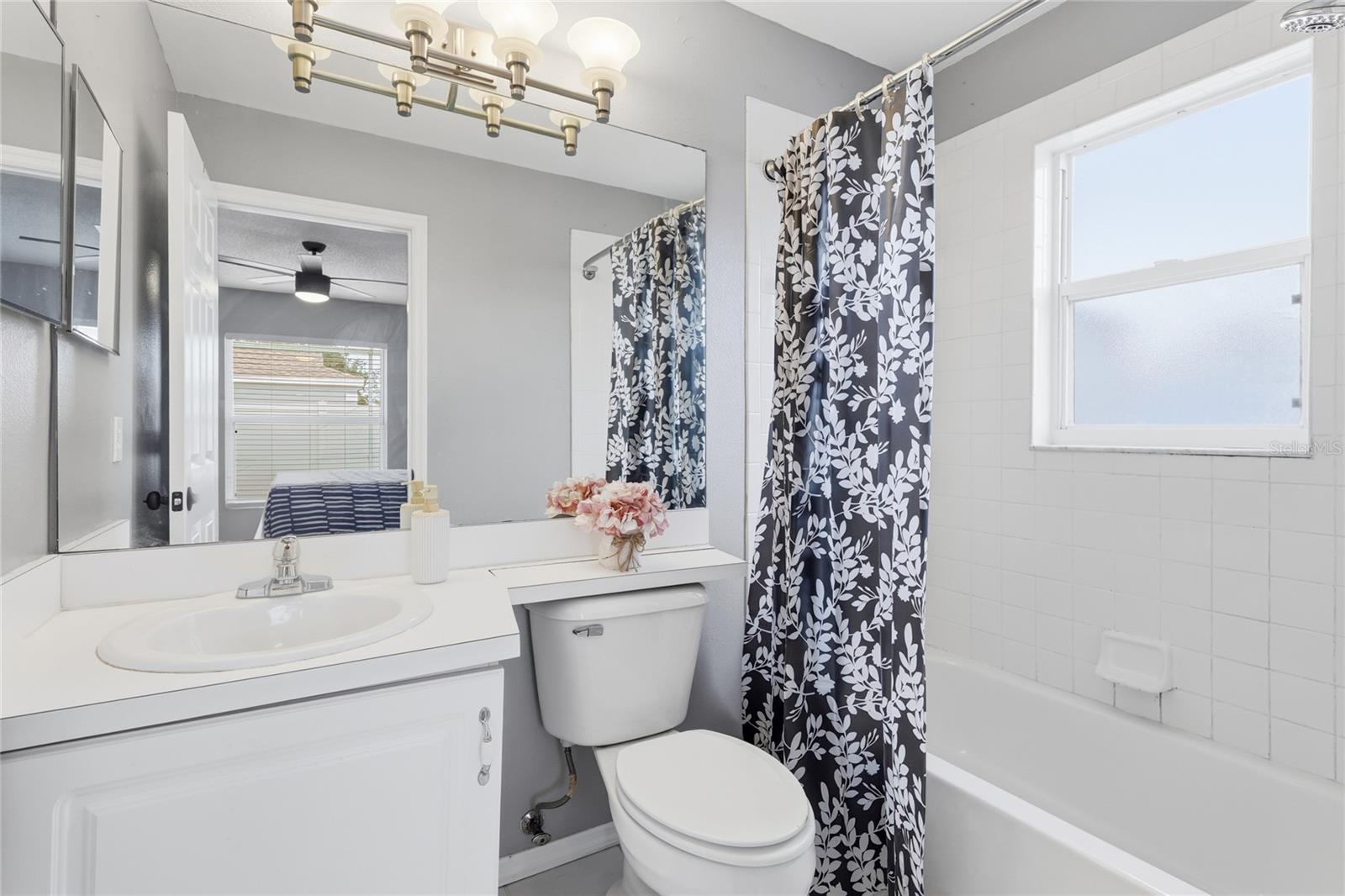 CORDOVA LAKES - Residential