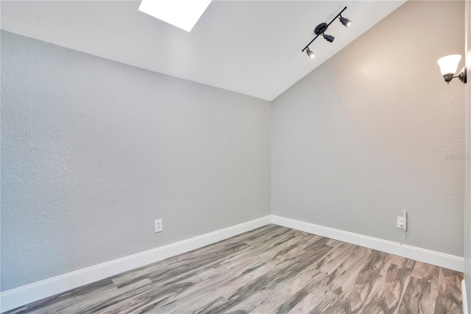 SYMPHONY ISLES UNIT TWO - Residential