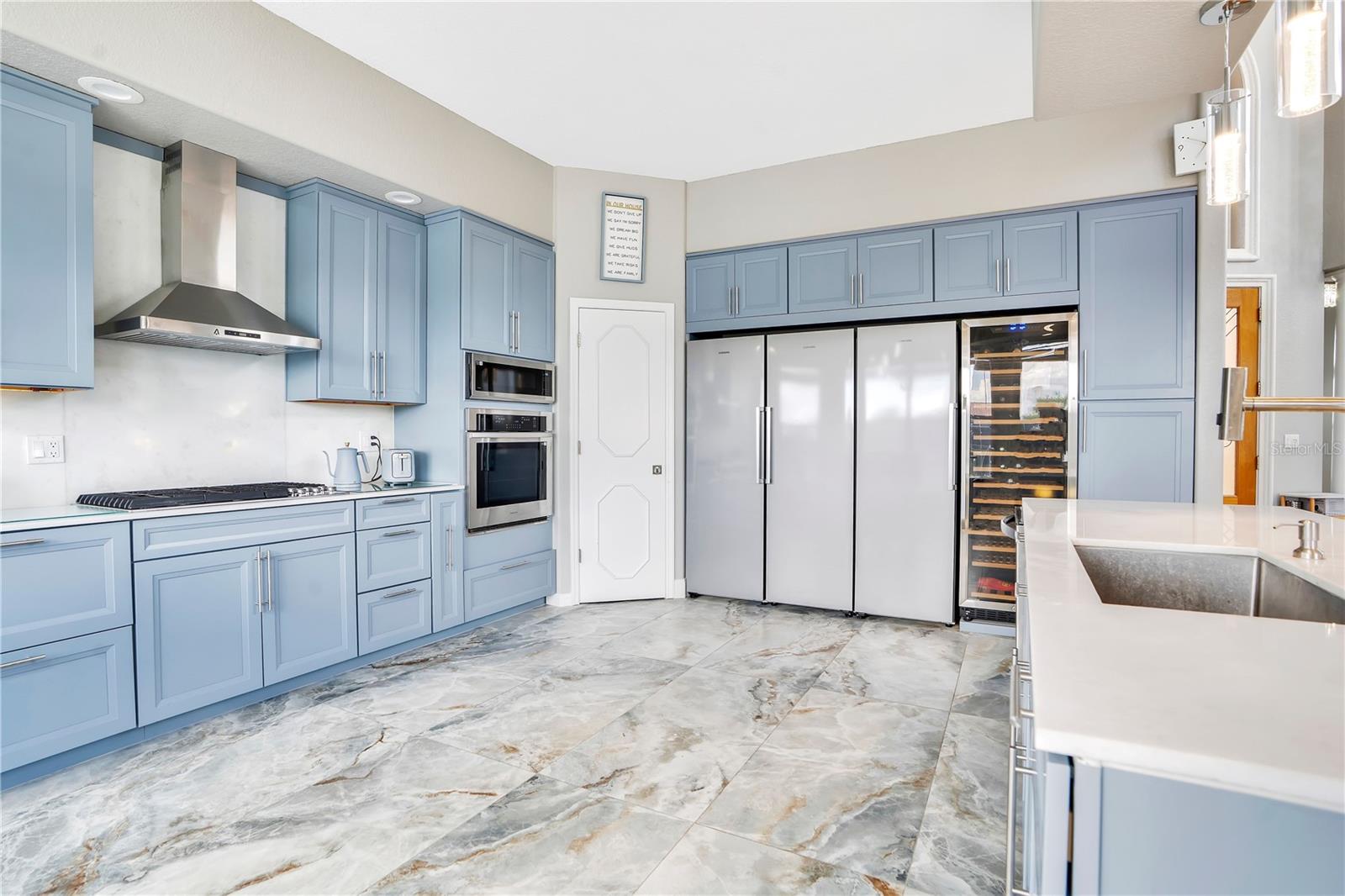 SYMPHONY ISLES UNIT TWO - Residential