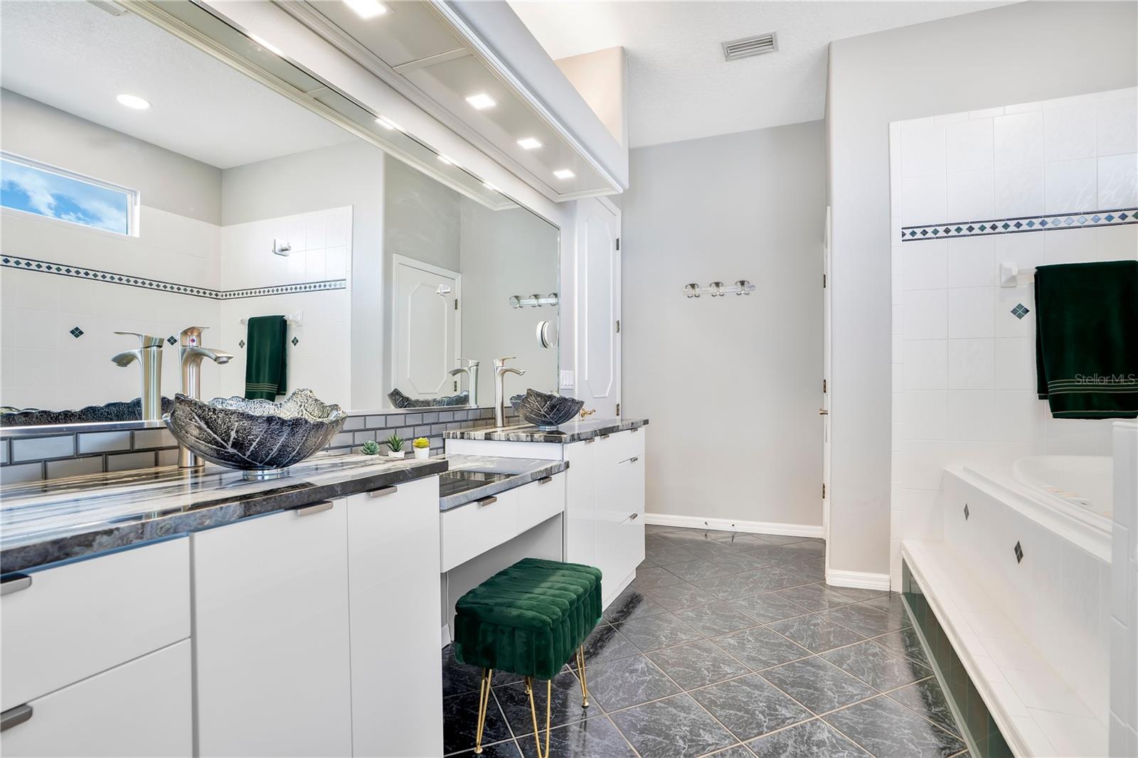 SYMPHONY ISLES UNIT TWO - Residential