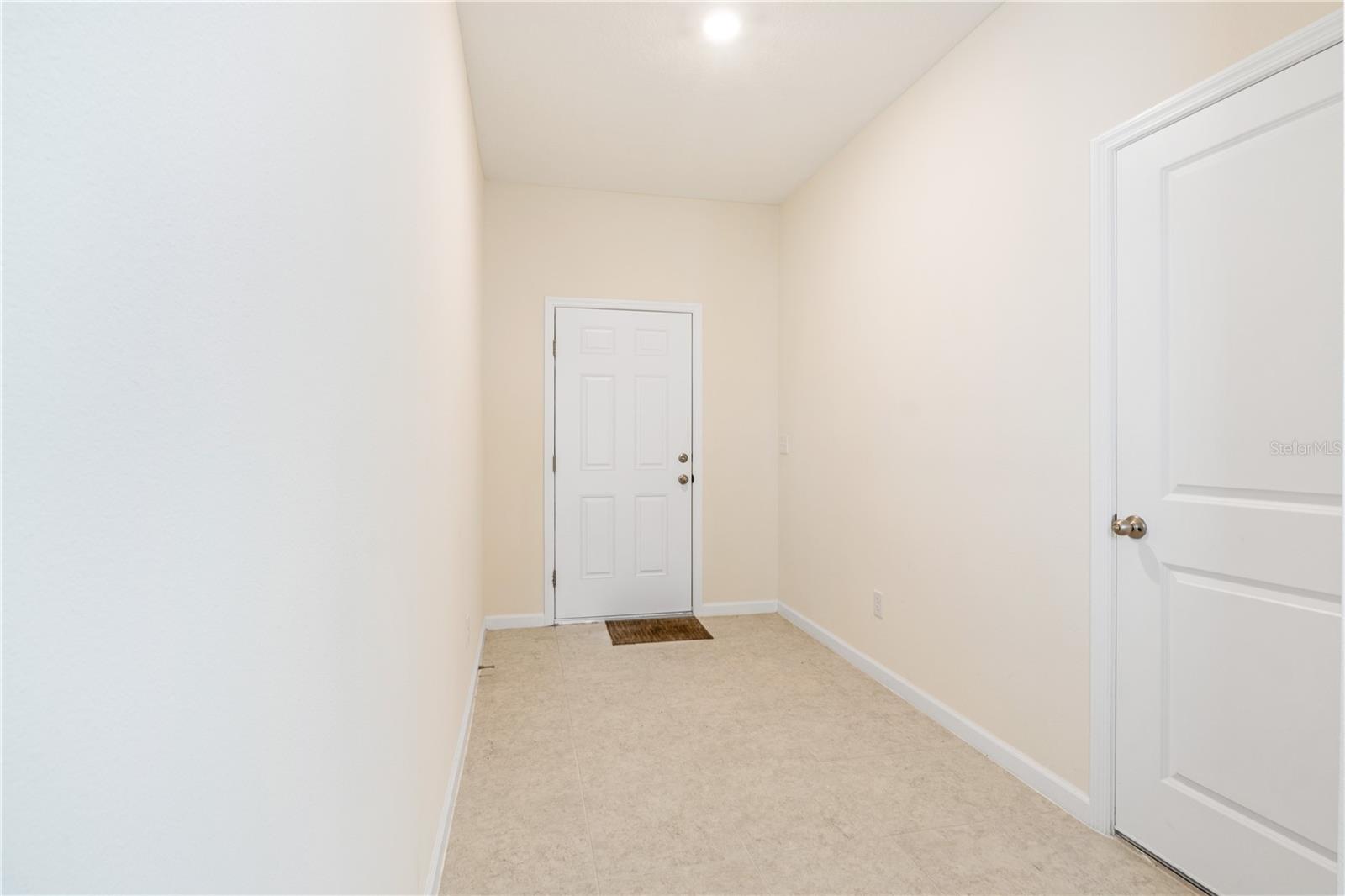 2241 LITCHFIELD LOOP