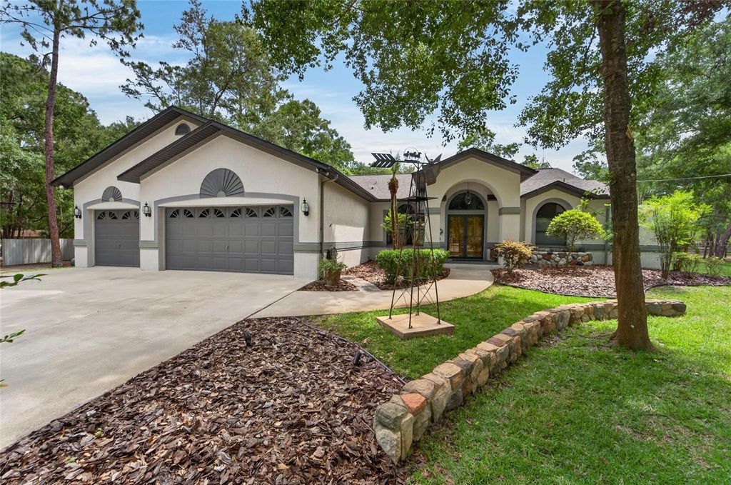 Photo of 8518 Quail Hollow Boulevard, Wesley Chapel, FL 33544 (MLS # TB8470102)