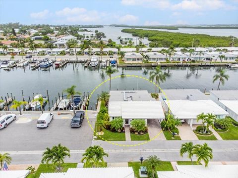 A home in LONGBOAT KEY