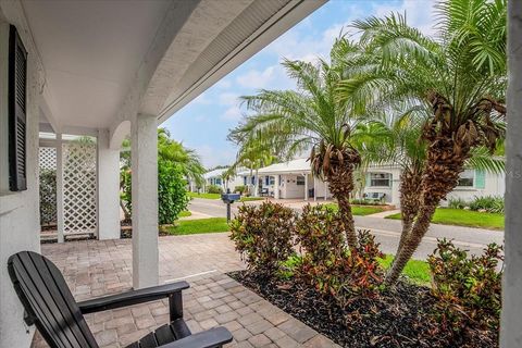 A home in LONGBOAT KEY