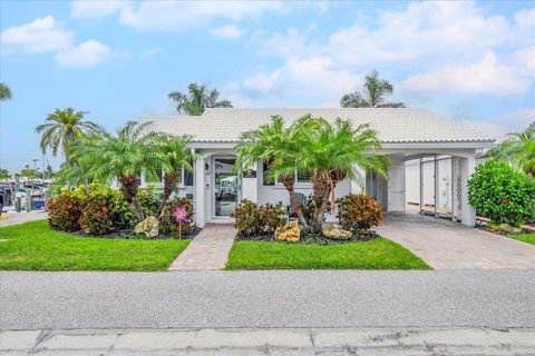 A home in LONGBOAT KEY