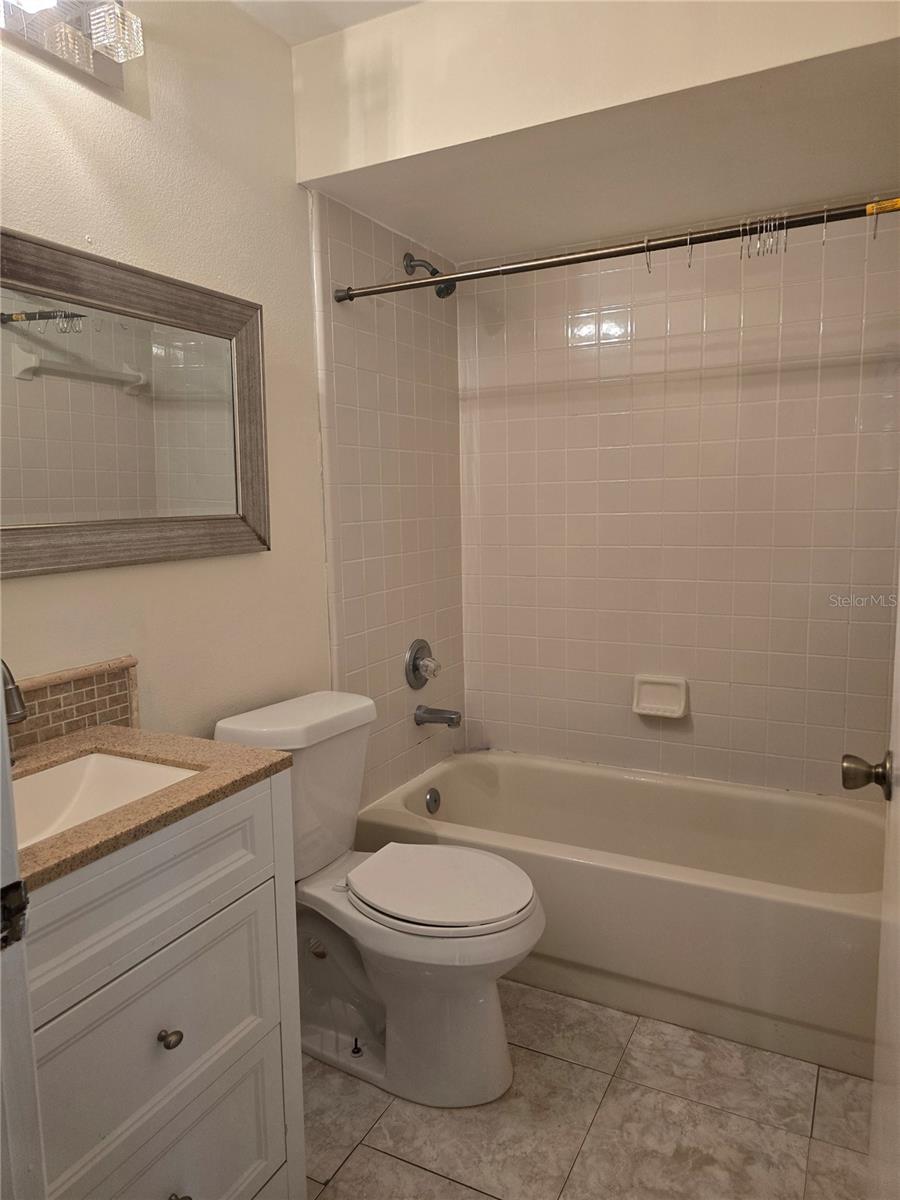 ISLAND COVE VILLAS PH 01 - Residential