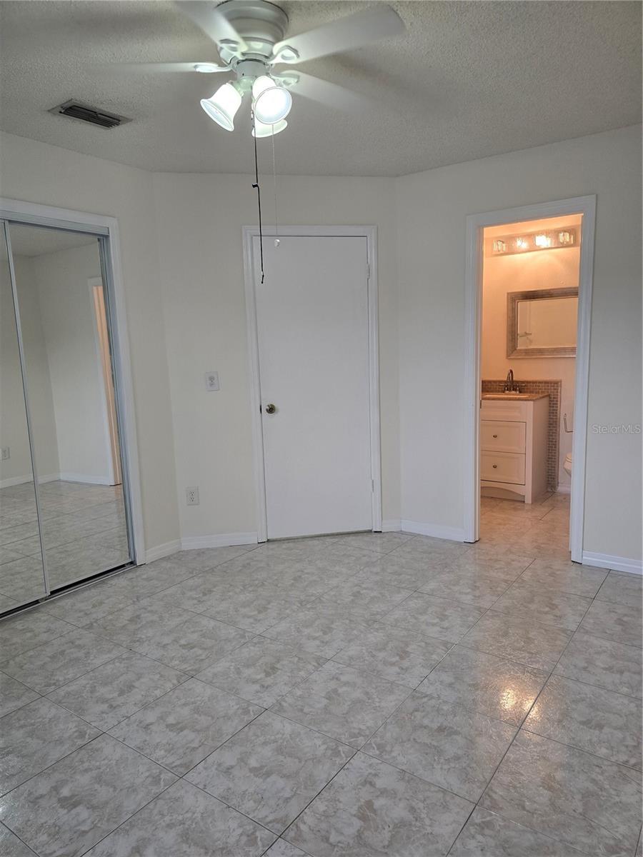 ISLAND COVE VILLAS PH 01 - Residential