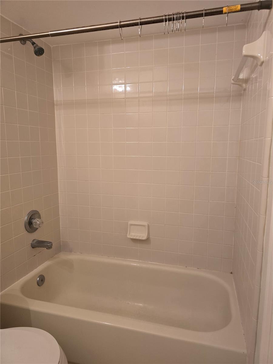 ISLAND COVE VILLAS PH 01 - Residential