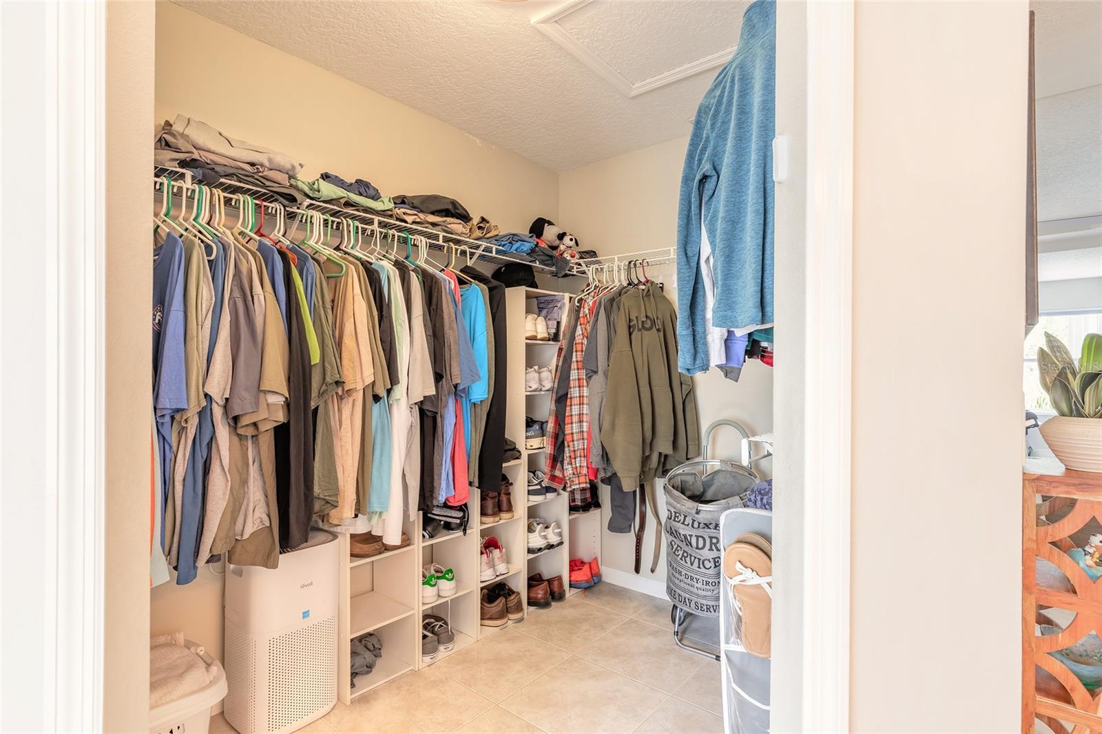 BREAKWAY TRLS PH 03 UN 03A - Residential