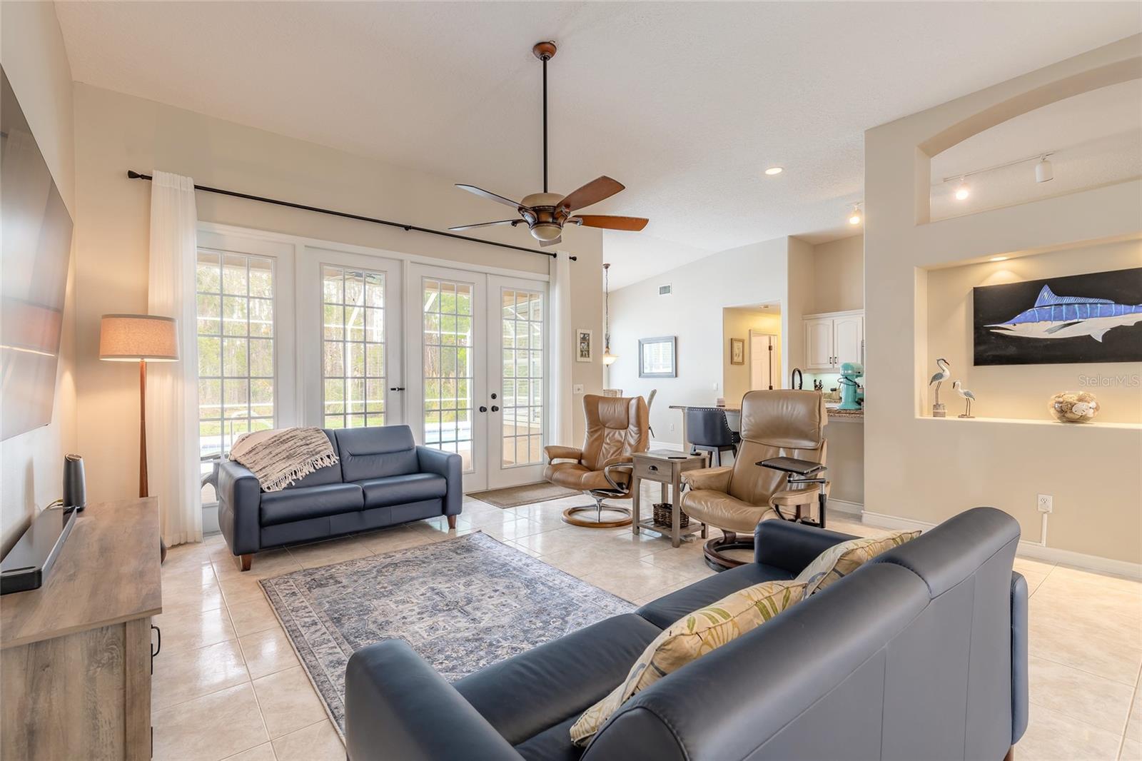 BREAKWAY TRLS PH 03 UN 03A - Residential