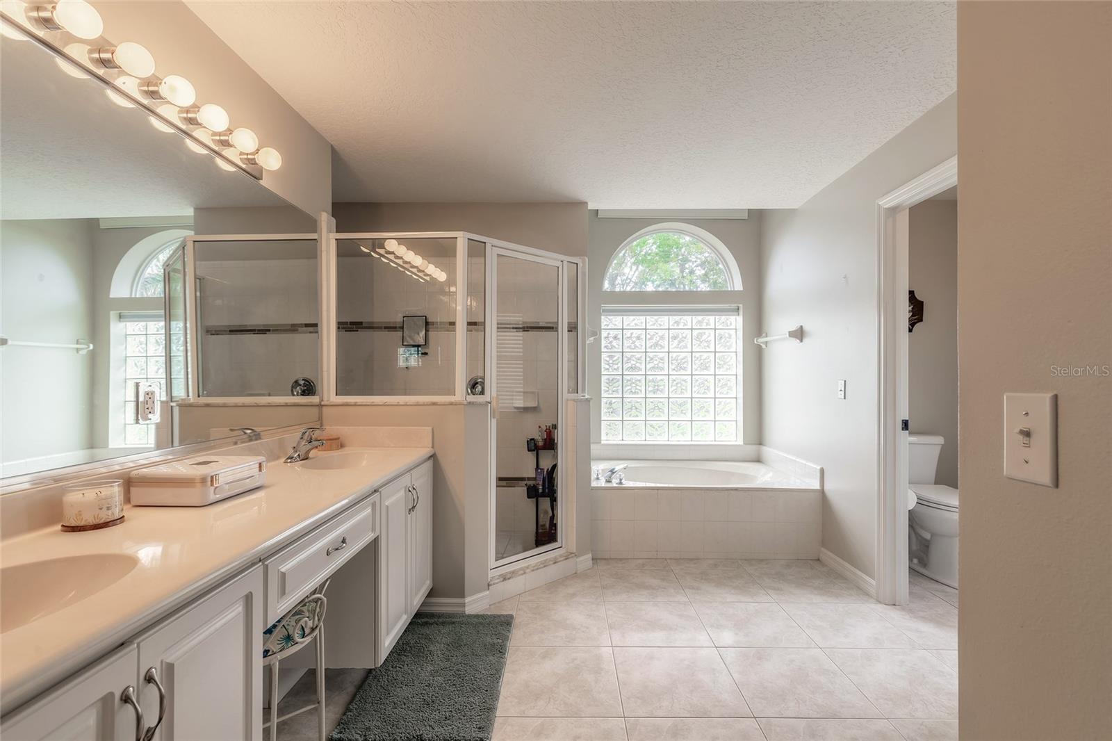 BREAKWAY TRLS PH 03 UN 03A - Residential