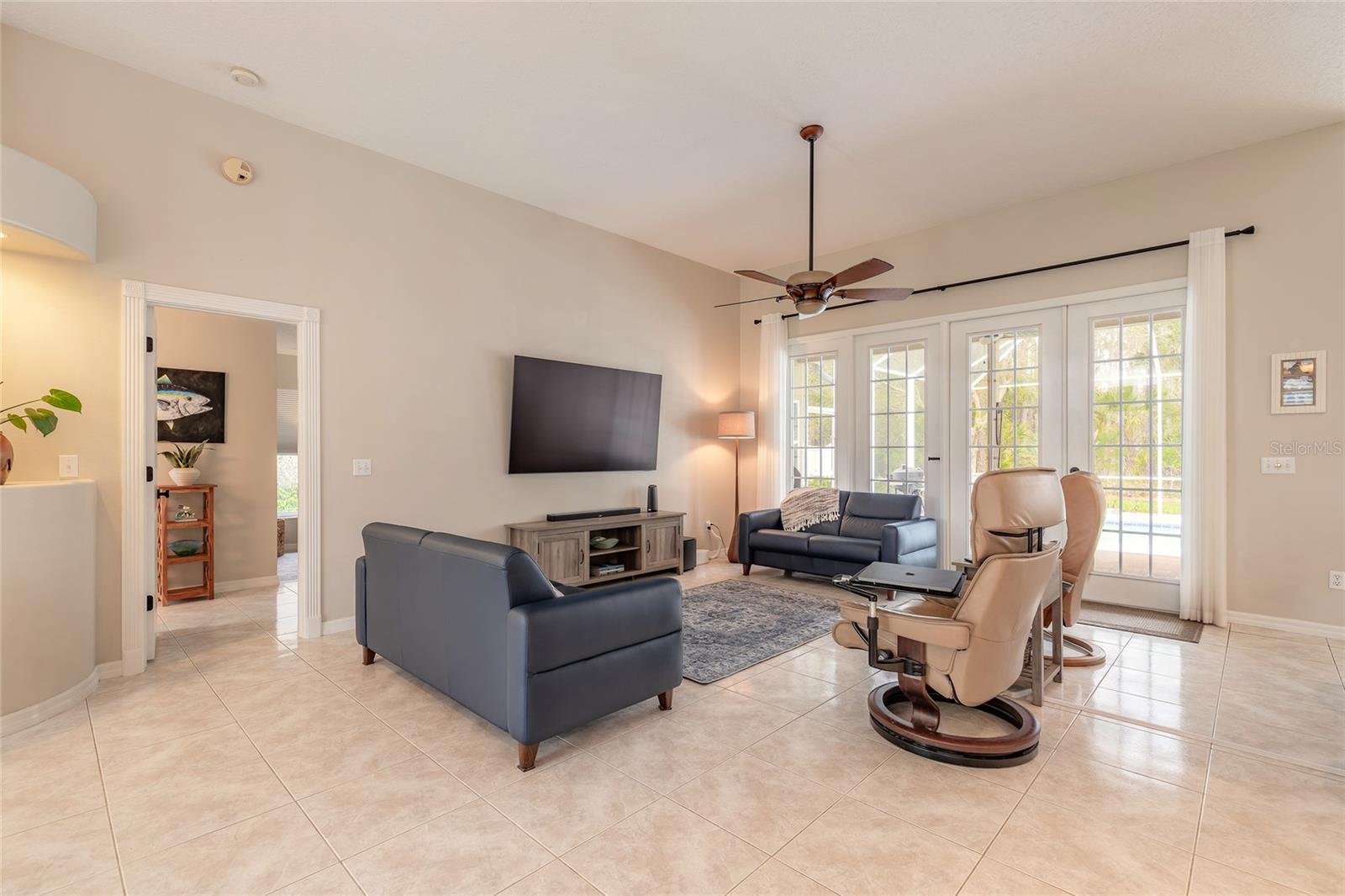 BREAKWAY TRLS PH 03 UN 03A - Residential