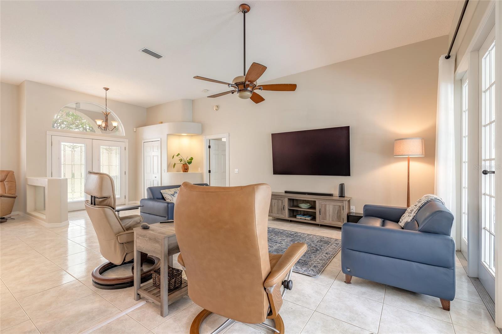 BREAKWAY TRLS PH 03 UN 03A - Residential