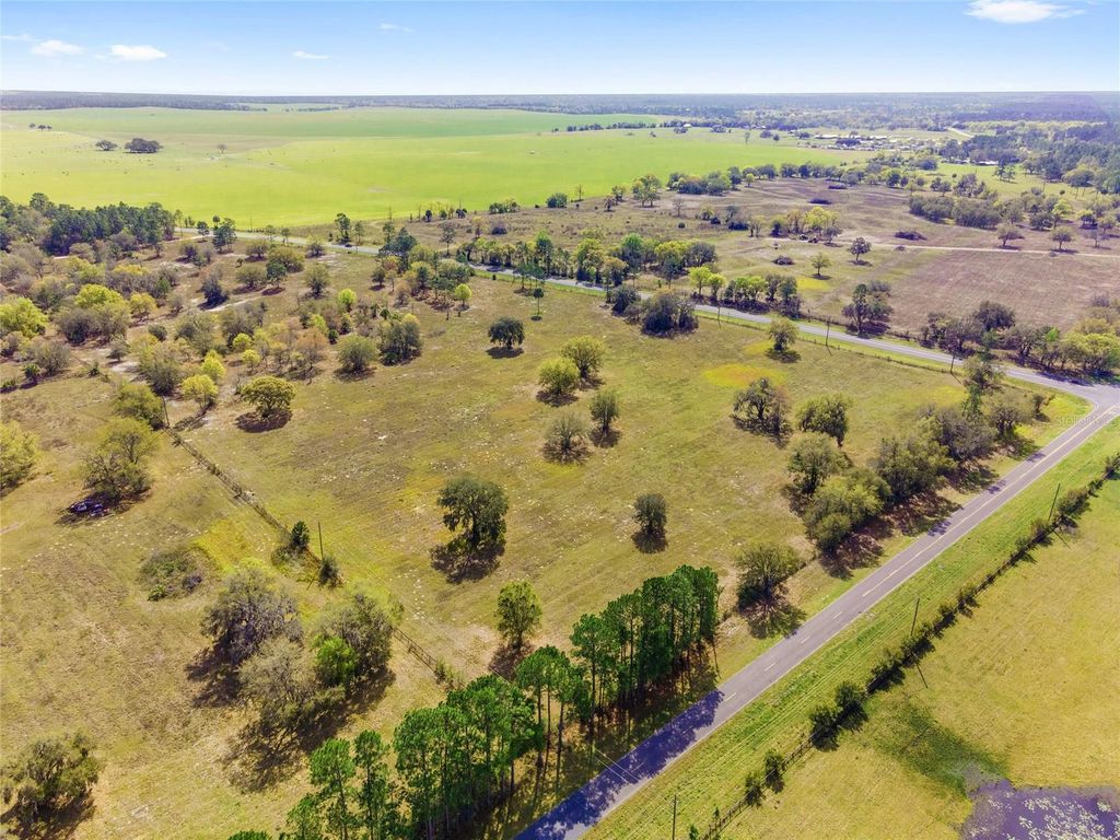 Photo of SE State Rd 121, Morriston, FL 32668 (MLS # OM712249)