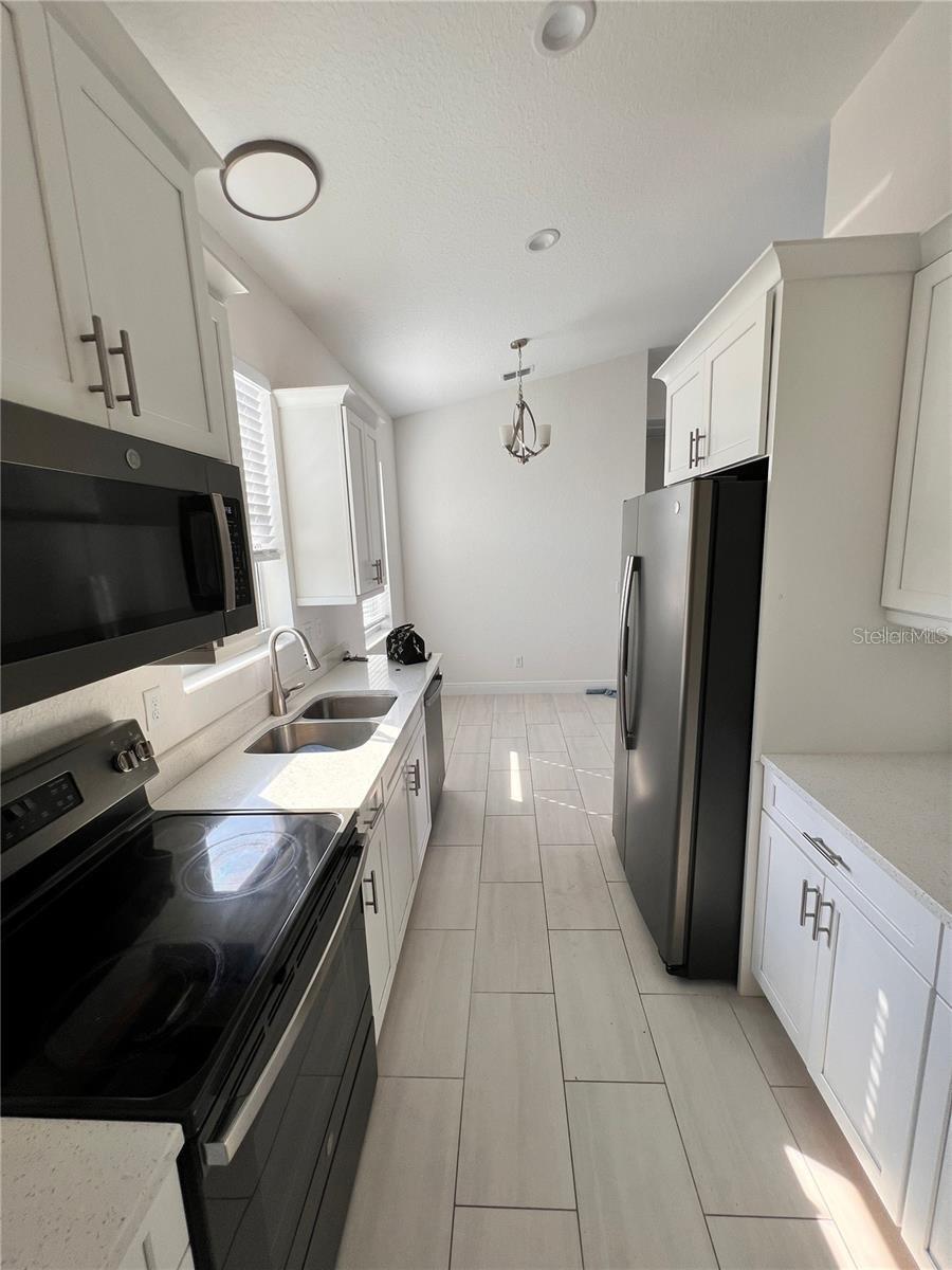 AQUI ESTATE UNIT 01 - Residential Lease