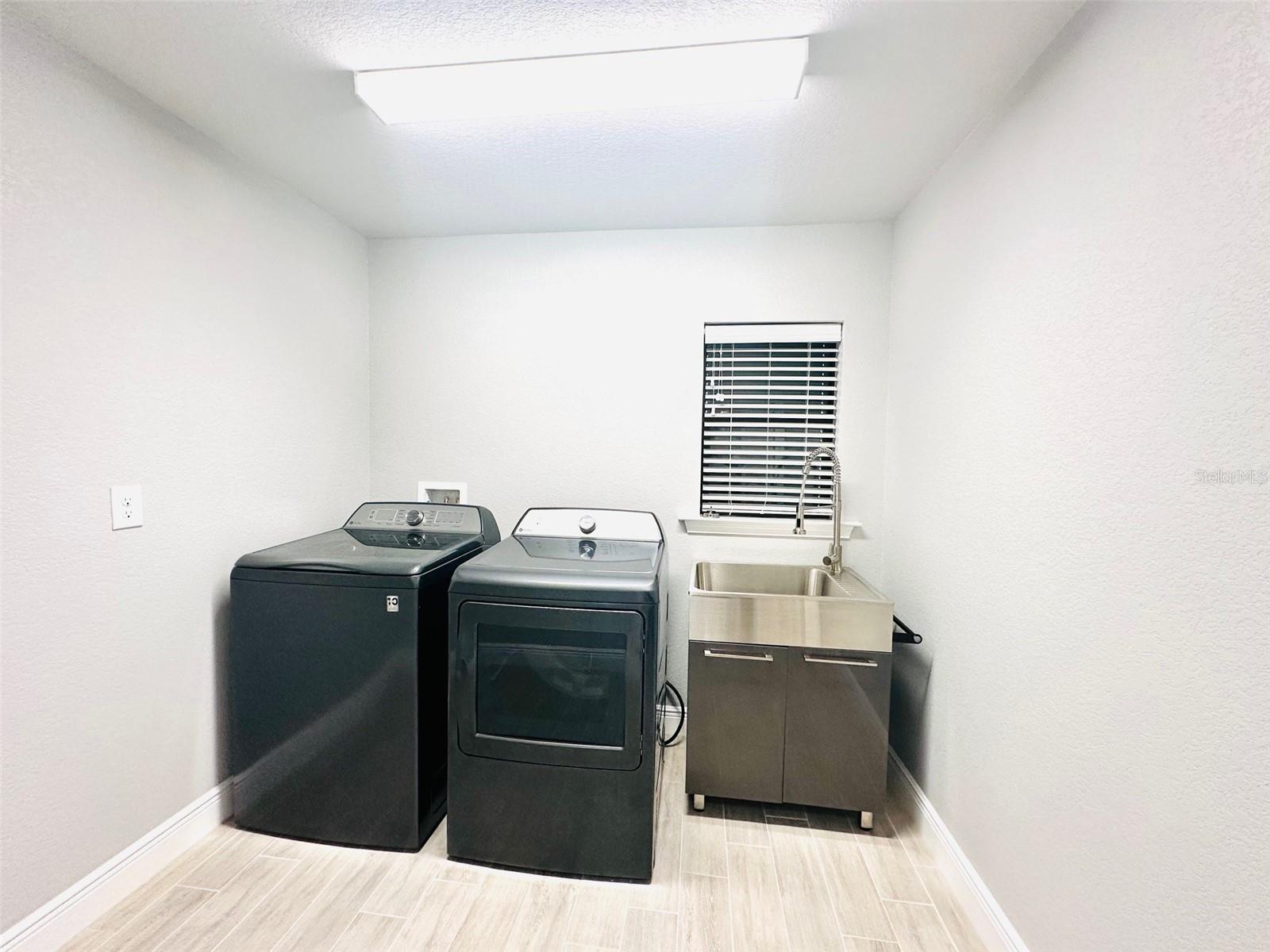 ROTONDA WEST PINE VALLEY - Residential