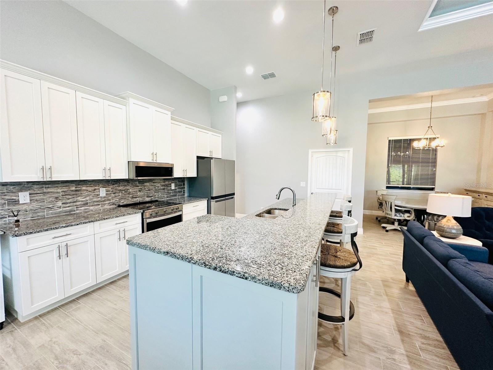 ROTONDA WEST PINE VALLEY - Residential