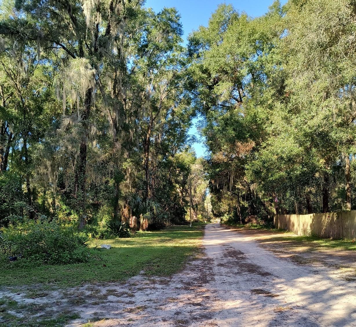 MEADOWS UN 02 - Land