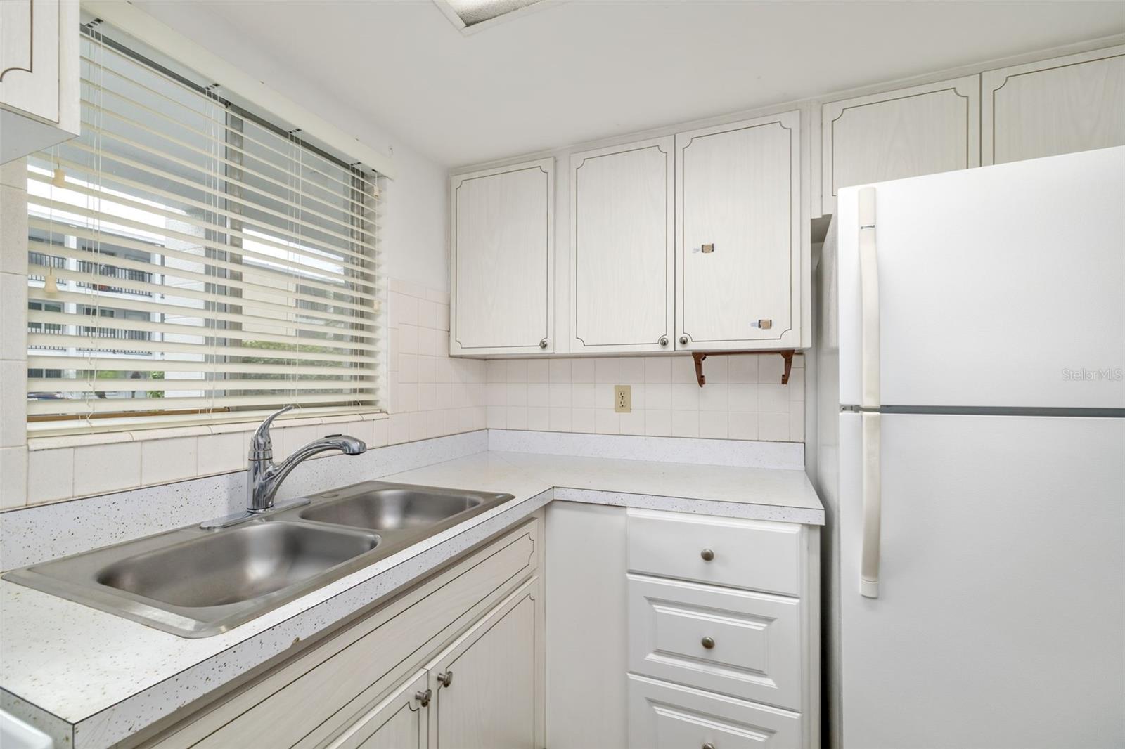 BAYSHORE CONDO - Residential