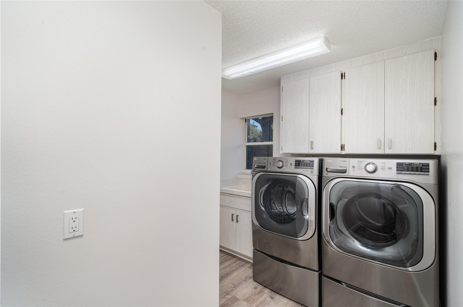 BENT TREE VILLAGE - Residential