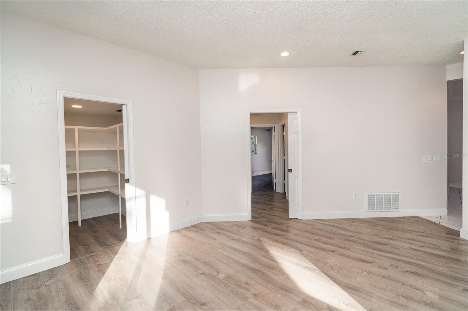 BENT TREE VILLAGE - Residential