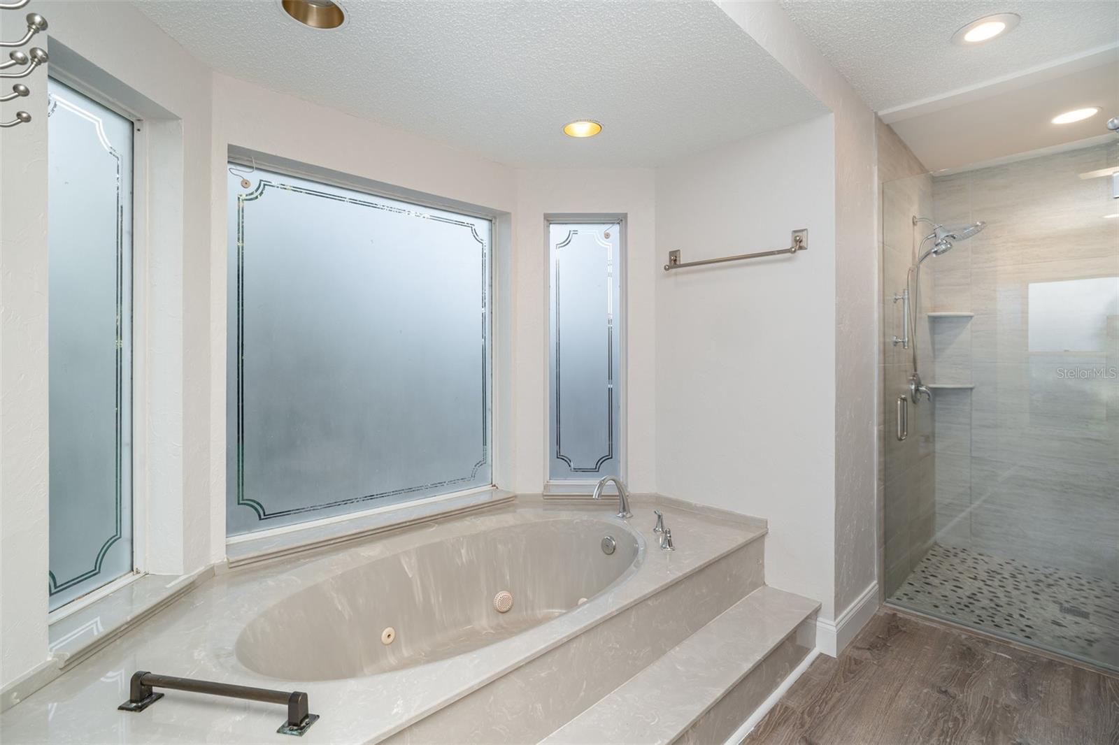 BENT TREE VILLAGE - Residential