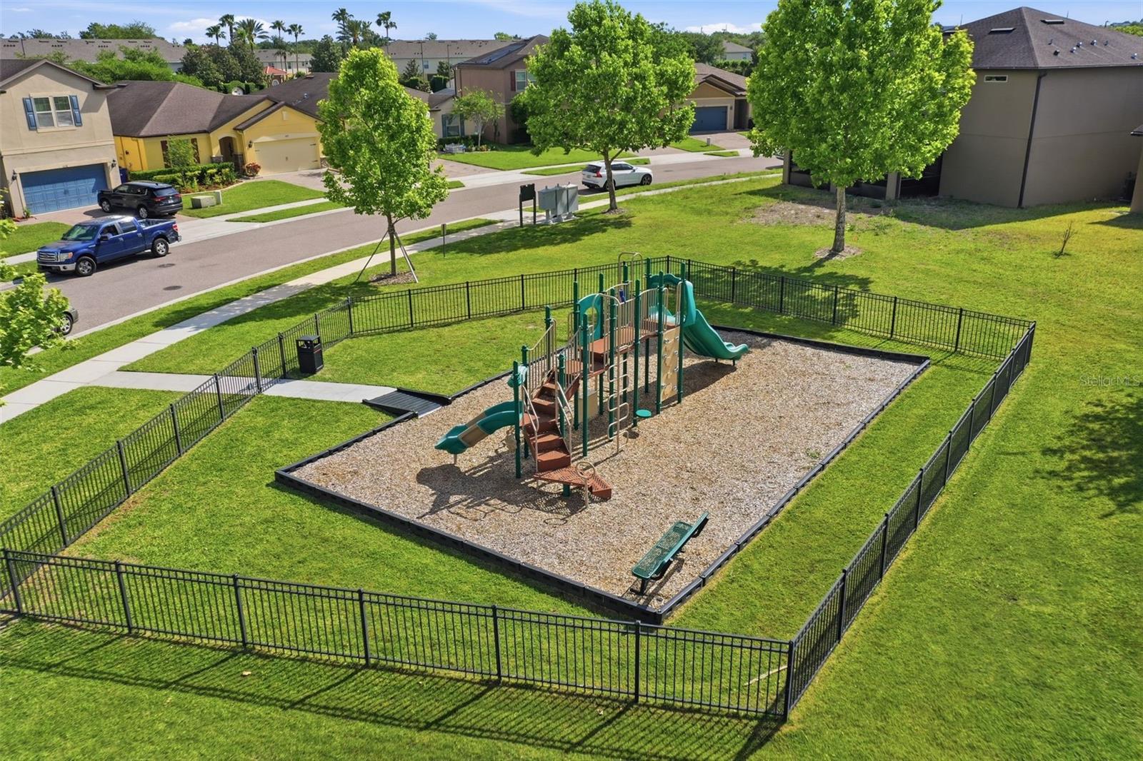 CROWN POINTE COVE - Residential