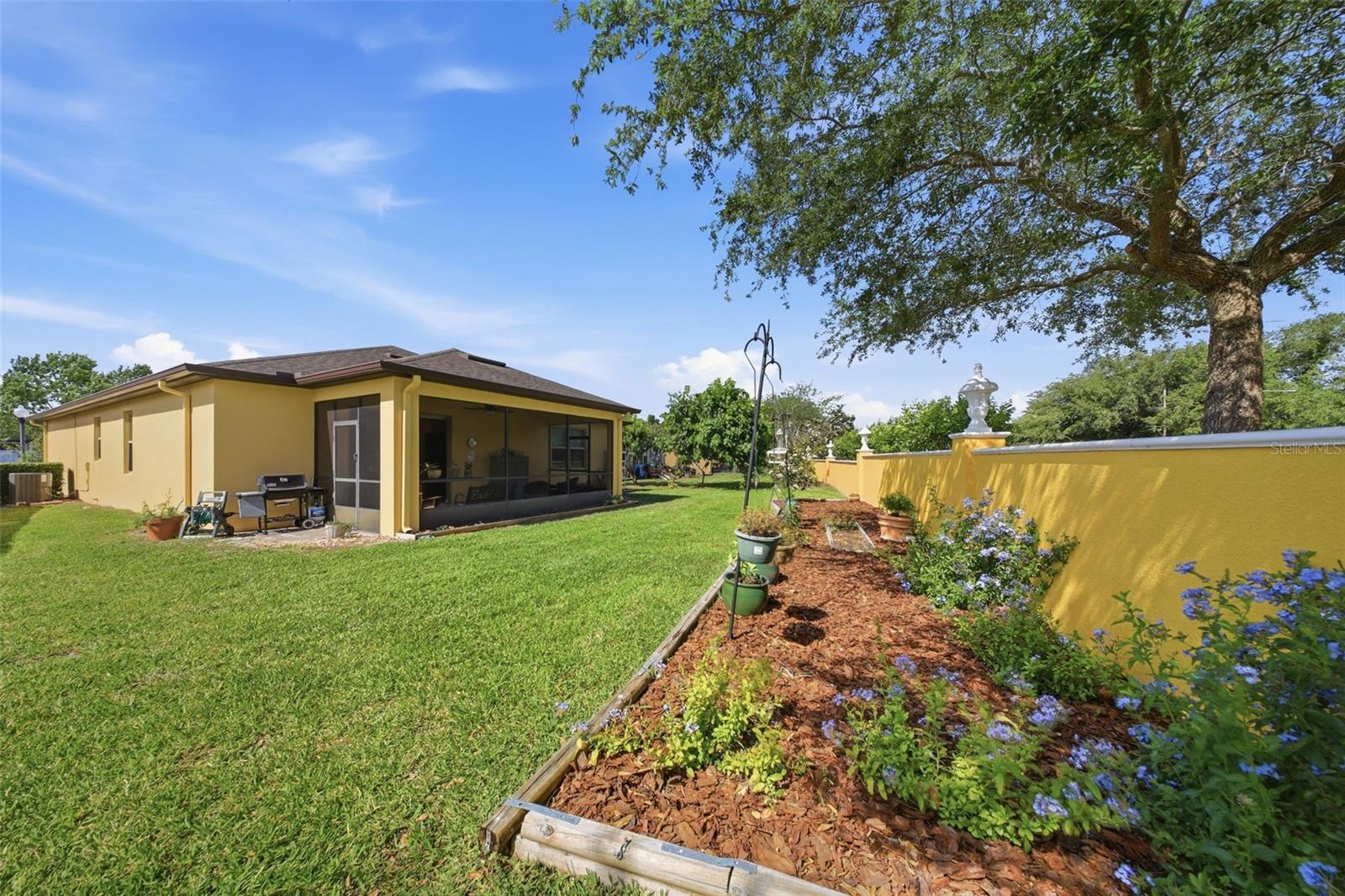 CROWN POINTE COVE - Residential