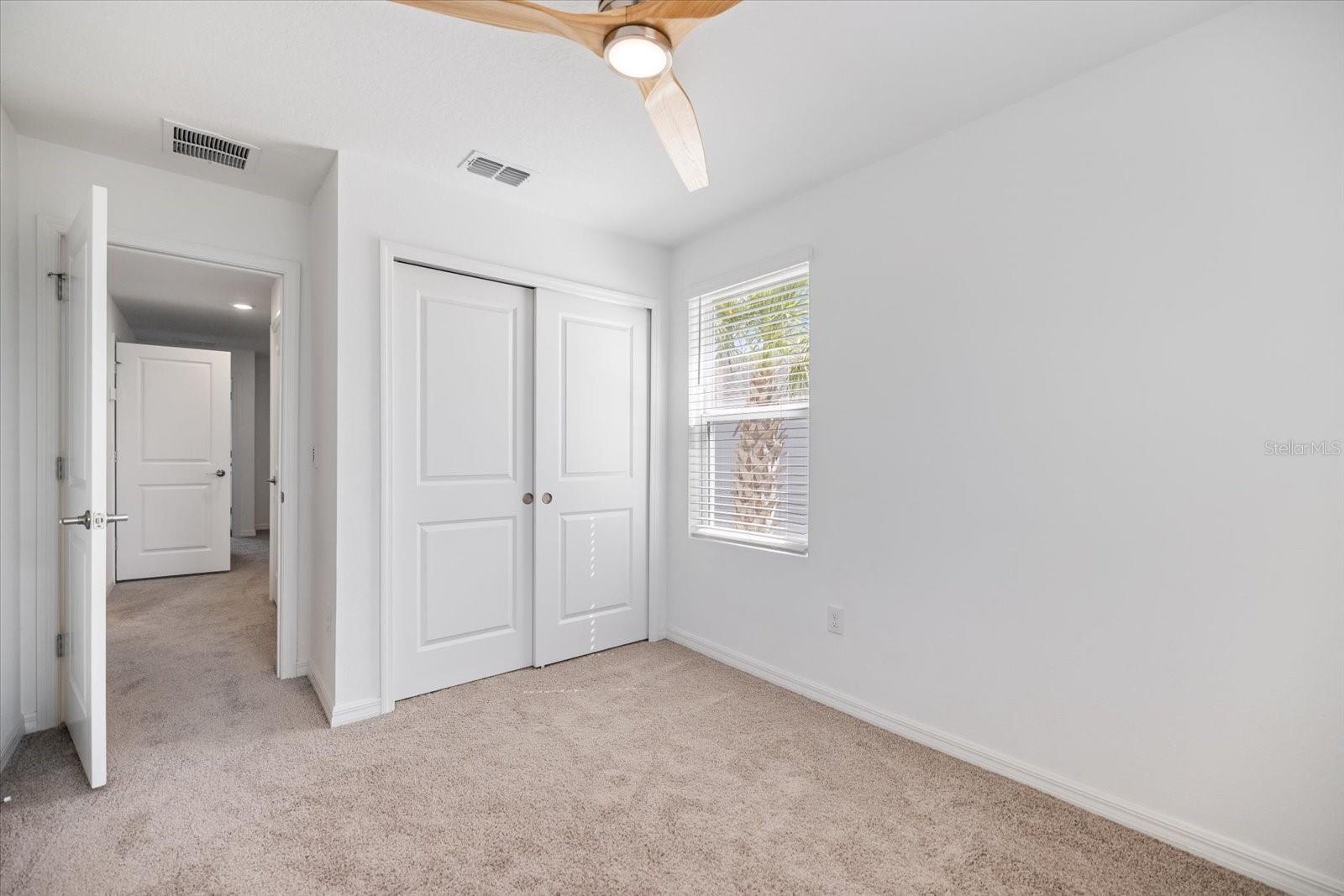 ARTISAN LAKES EDGESTONE NORTH PH I & II - Residential Lease