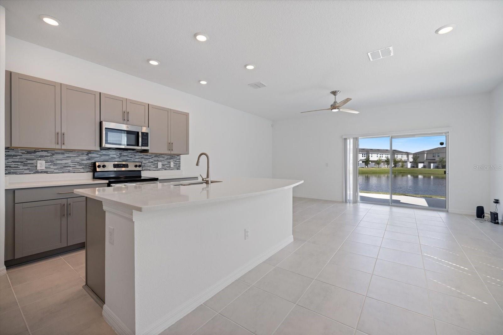 ARTISAN LAKES EDGESTONE NORTH PH I & II - Residential Lease