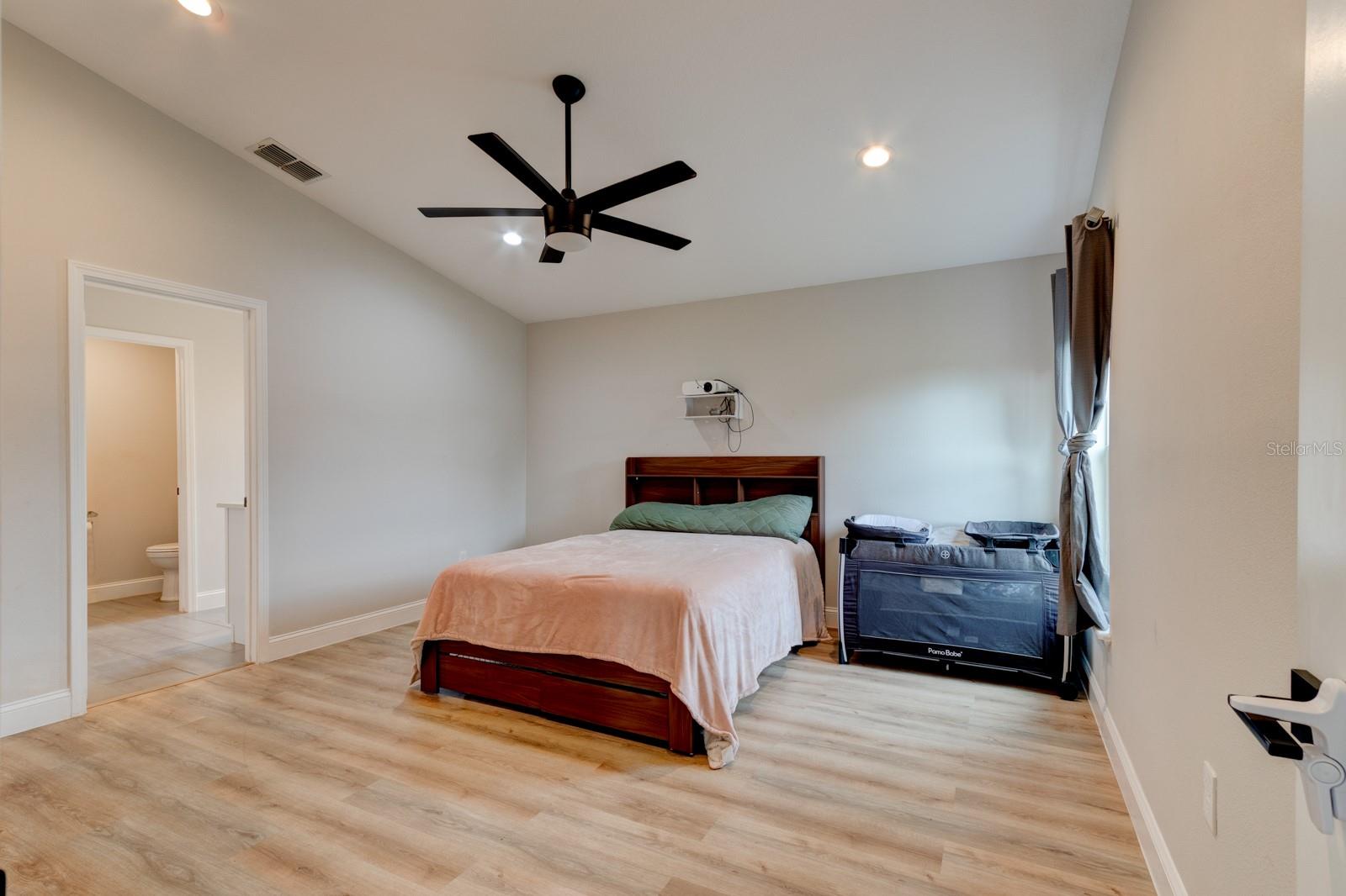 DELTONA - Residential