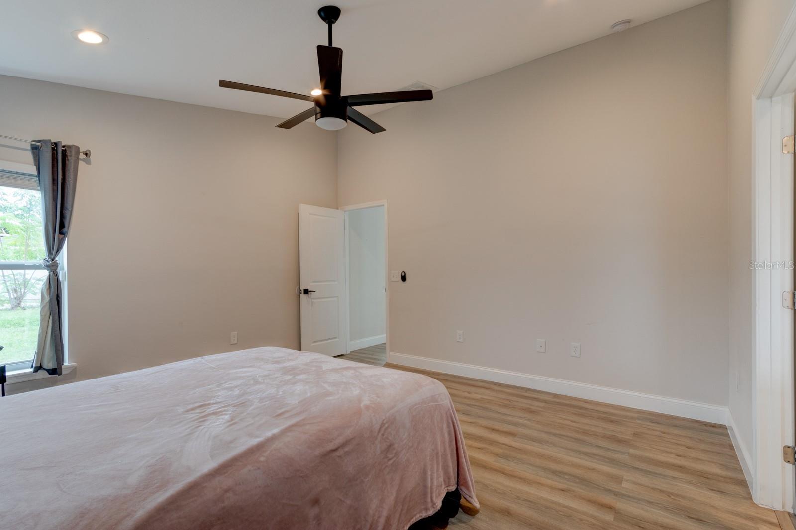 DELTONA - Residential