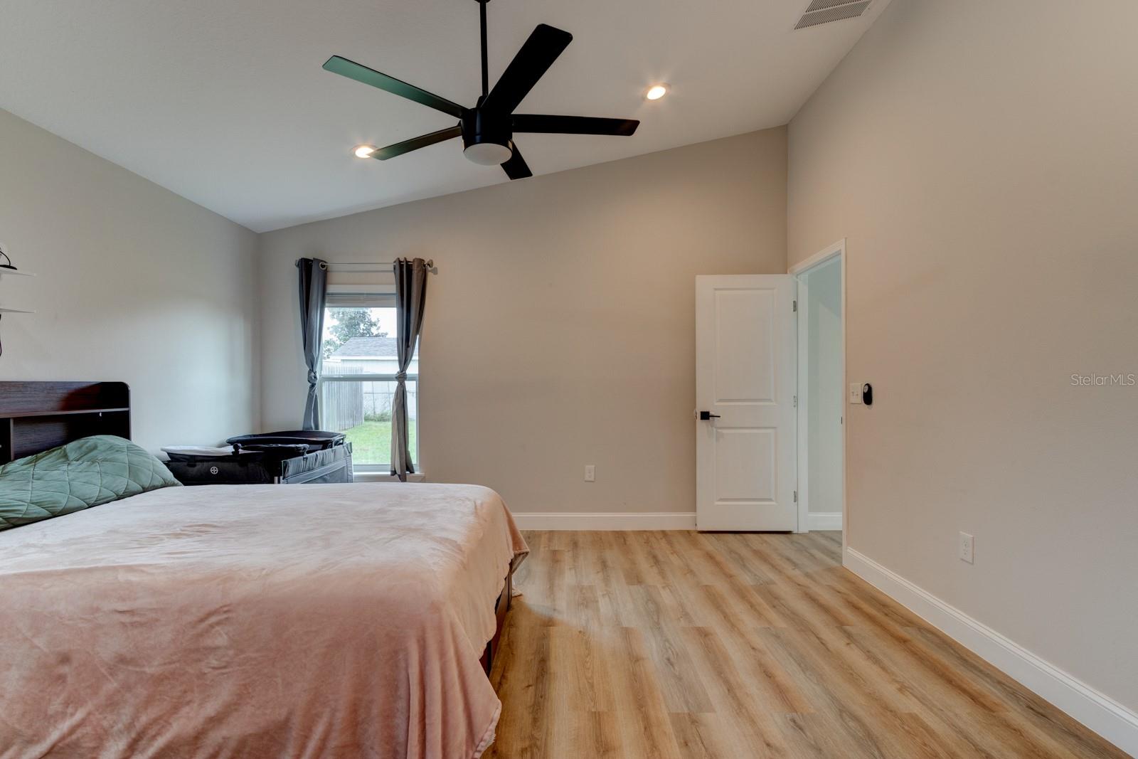 DELTONA - Residential