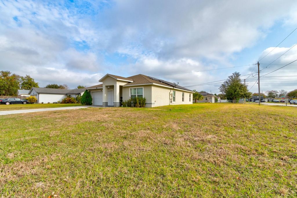 Photo of 2865 W Covington Drive, Deltona, FL 32738 (MLS # V4947583)