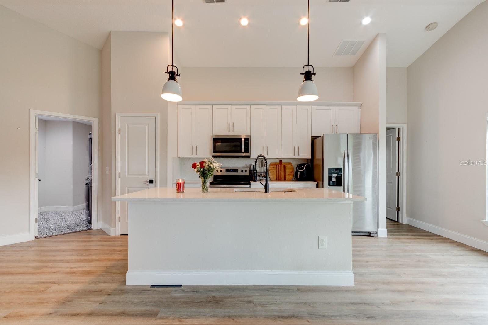 DELTONA - Residential