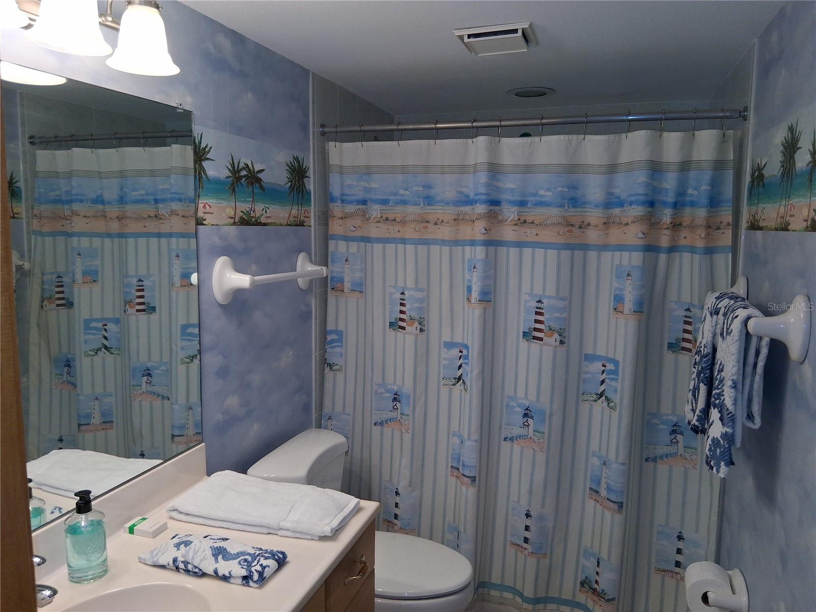 HOLIDAY VILLAS 2 CONDO - Residential