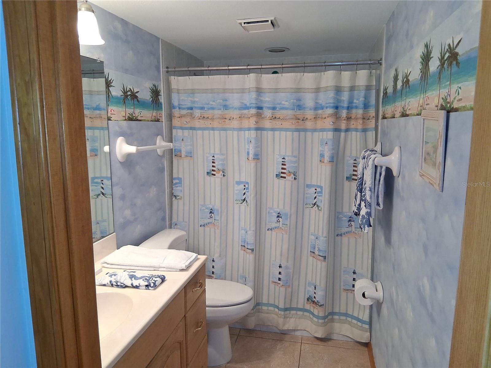 HOLIDAY VILLAS 2 CONDO - Residential