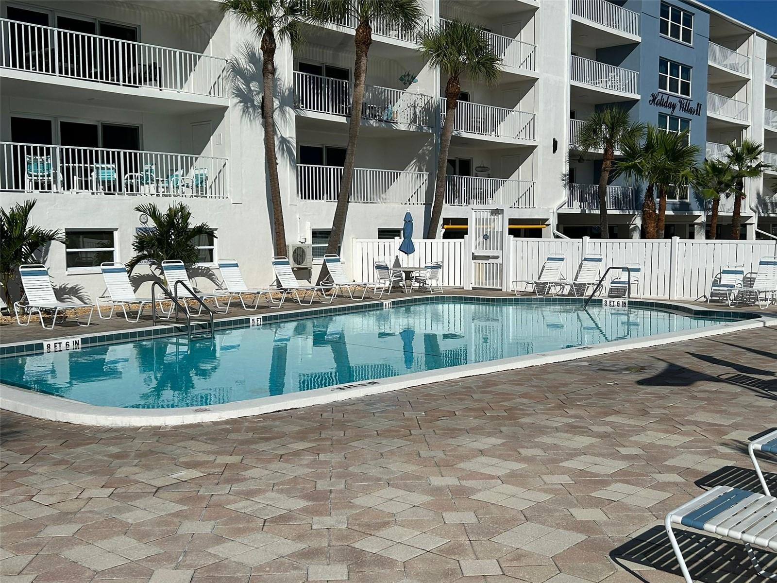 HOLIDAY VILLAS 2 CONDO - Residential