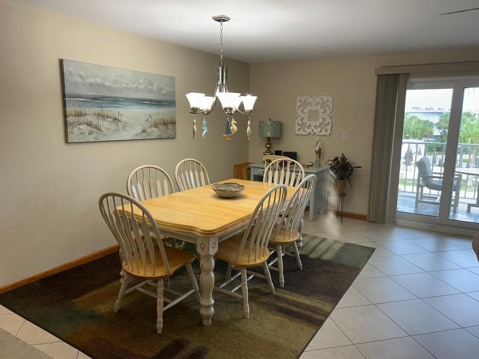 HOLIDAY VILLAS 2 CONDO - Residential