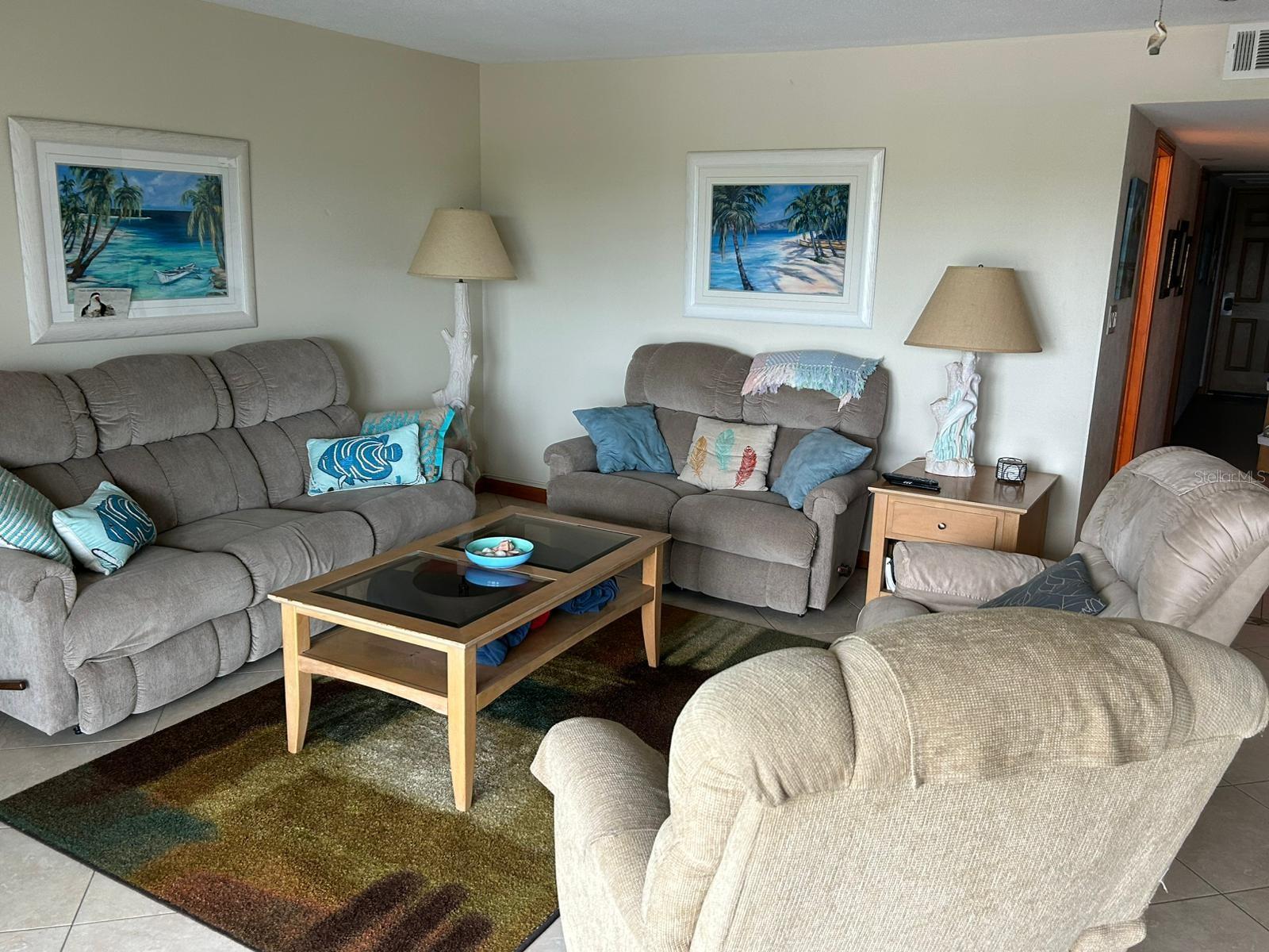 HOLIDAY VILLAS 2 CONDO - Residential