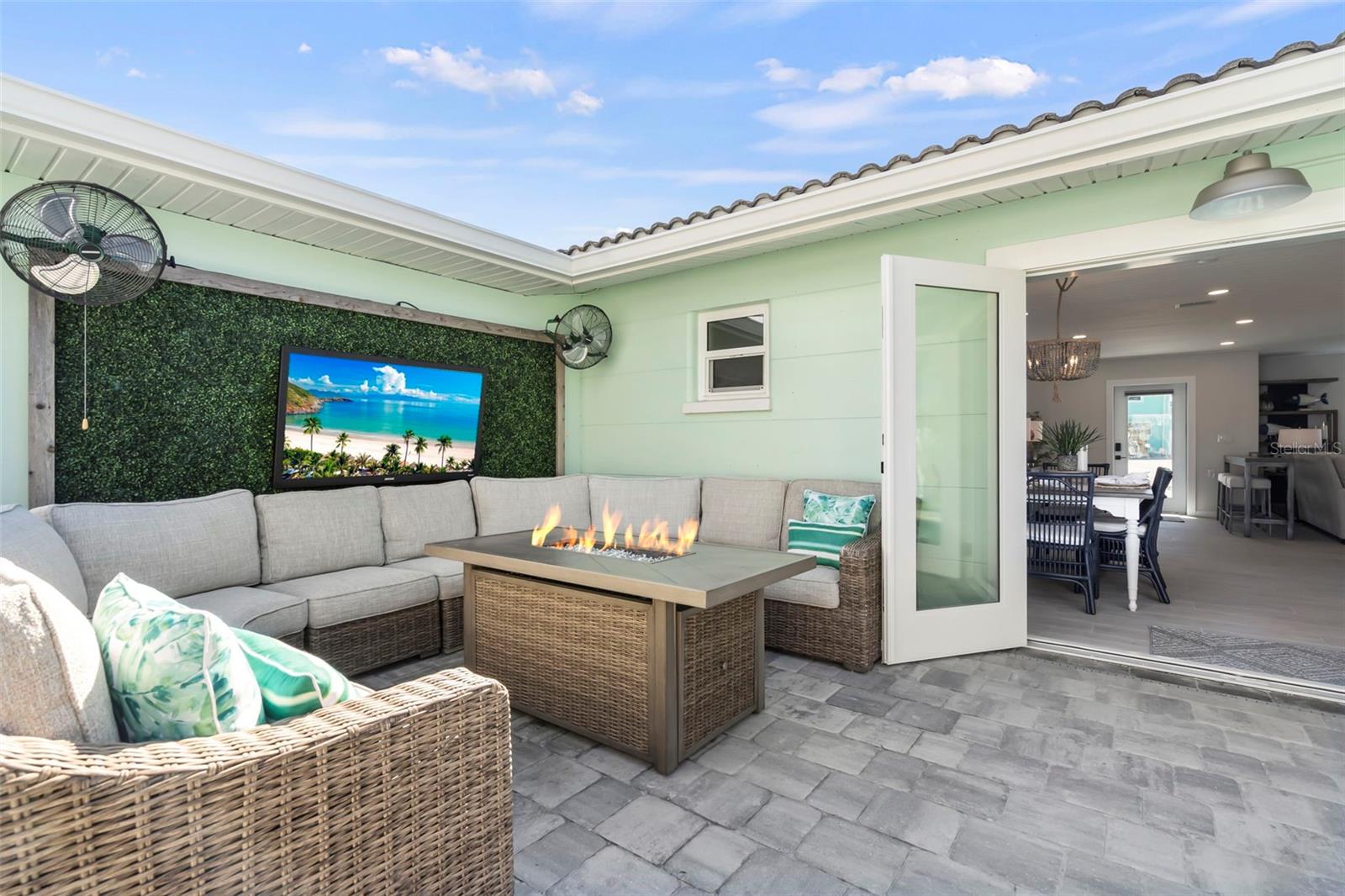 ENGLEWOOD SHORES - Residential