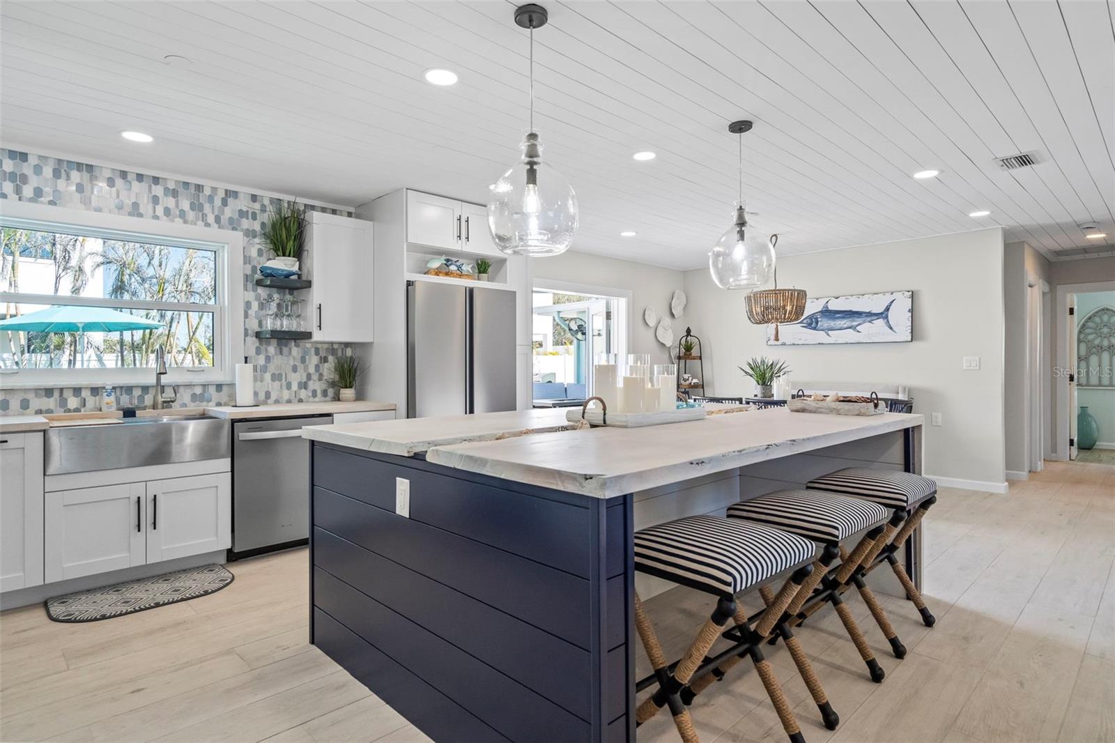 ENGLEWOOD SHORES - Residential