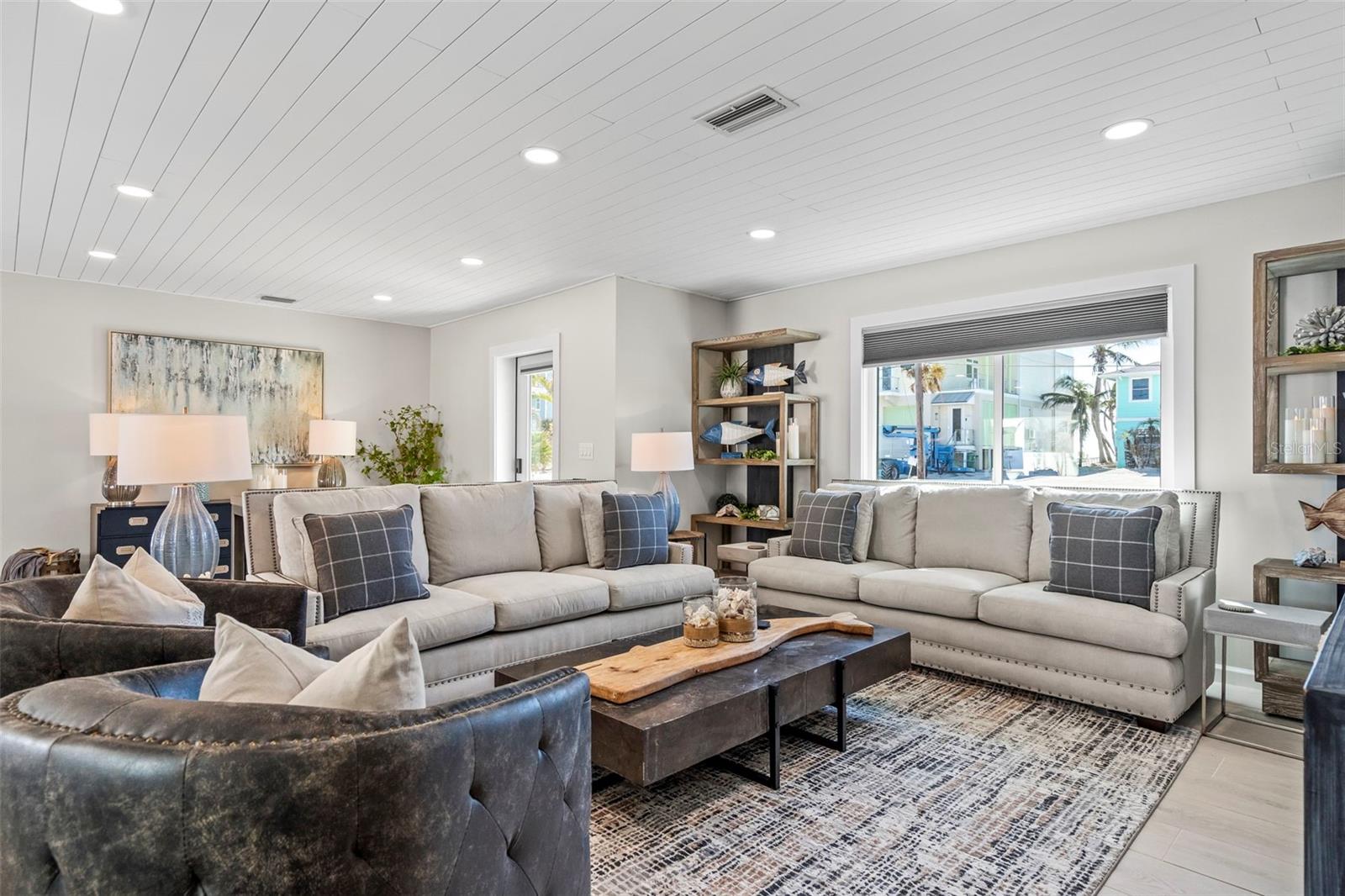 ENGLEWOOD SHORES - Residential