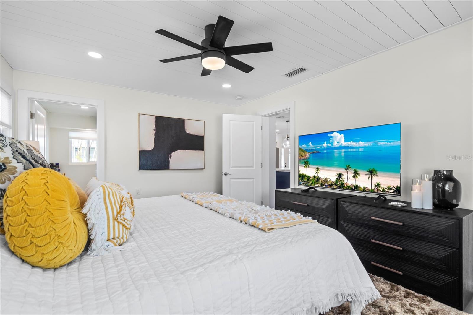ENGLEWOOD SHORES - Residential