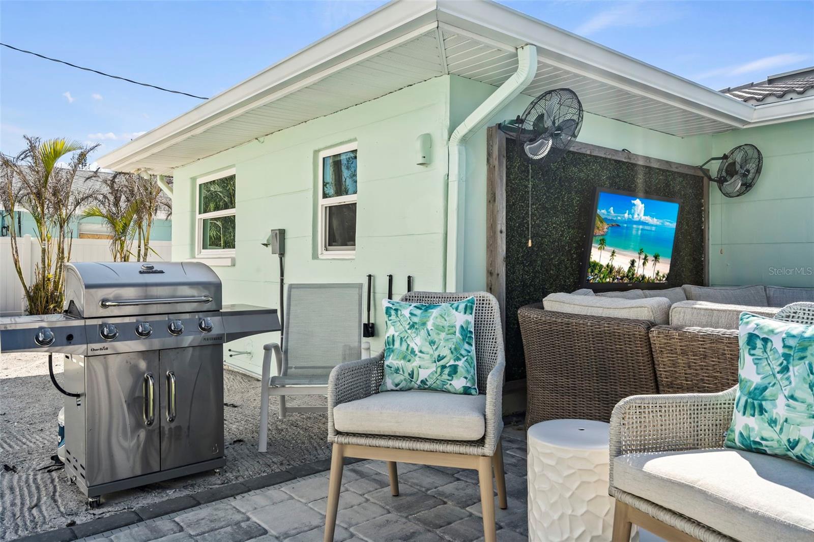 ENGLEWOOD SHORES - Residential
